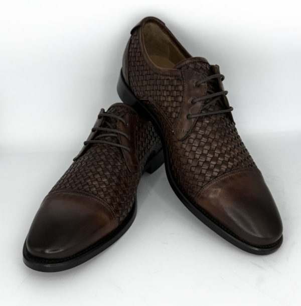 men's woven shoe